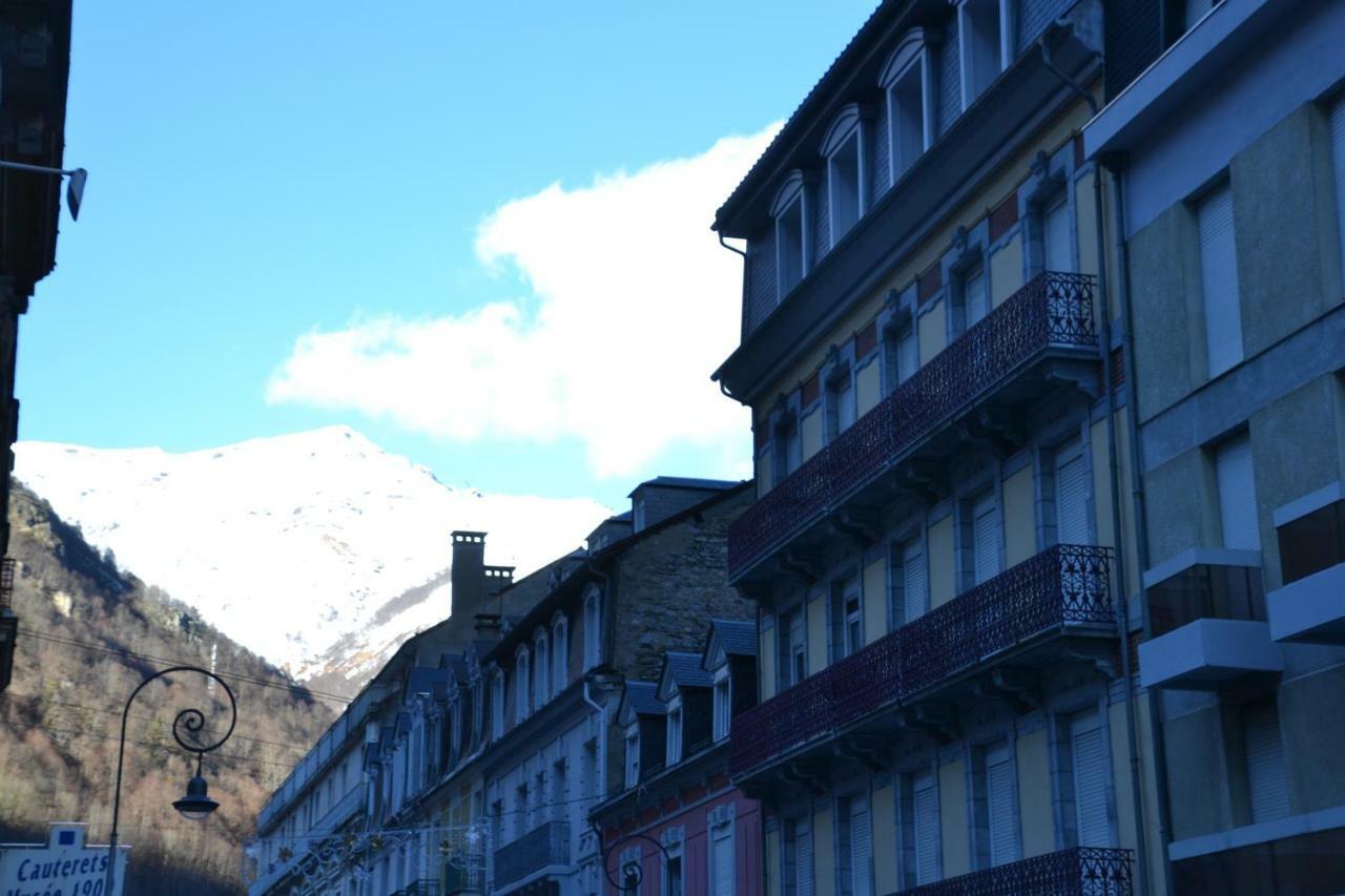 Petit Studio Dans Immeuble De Caractere Appartement Cauterets Buitenkant foto